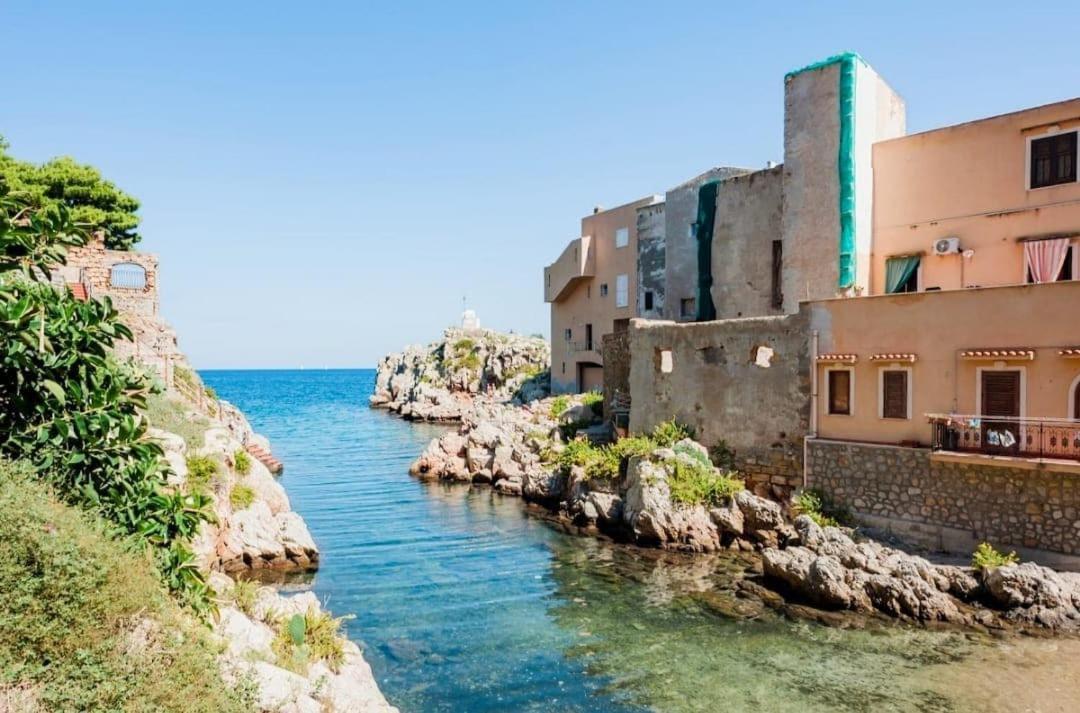 Villa Casa Maria Elena Santa Flavia Esterno foto