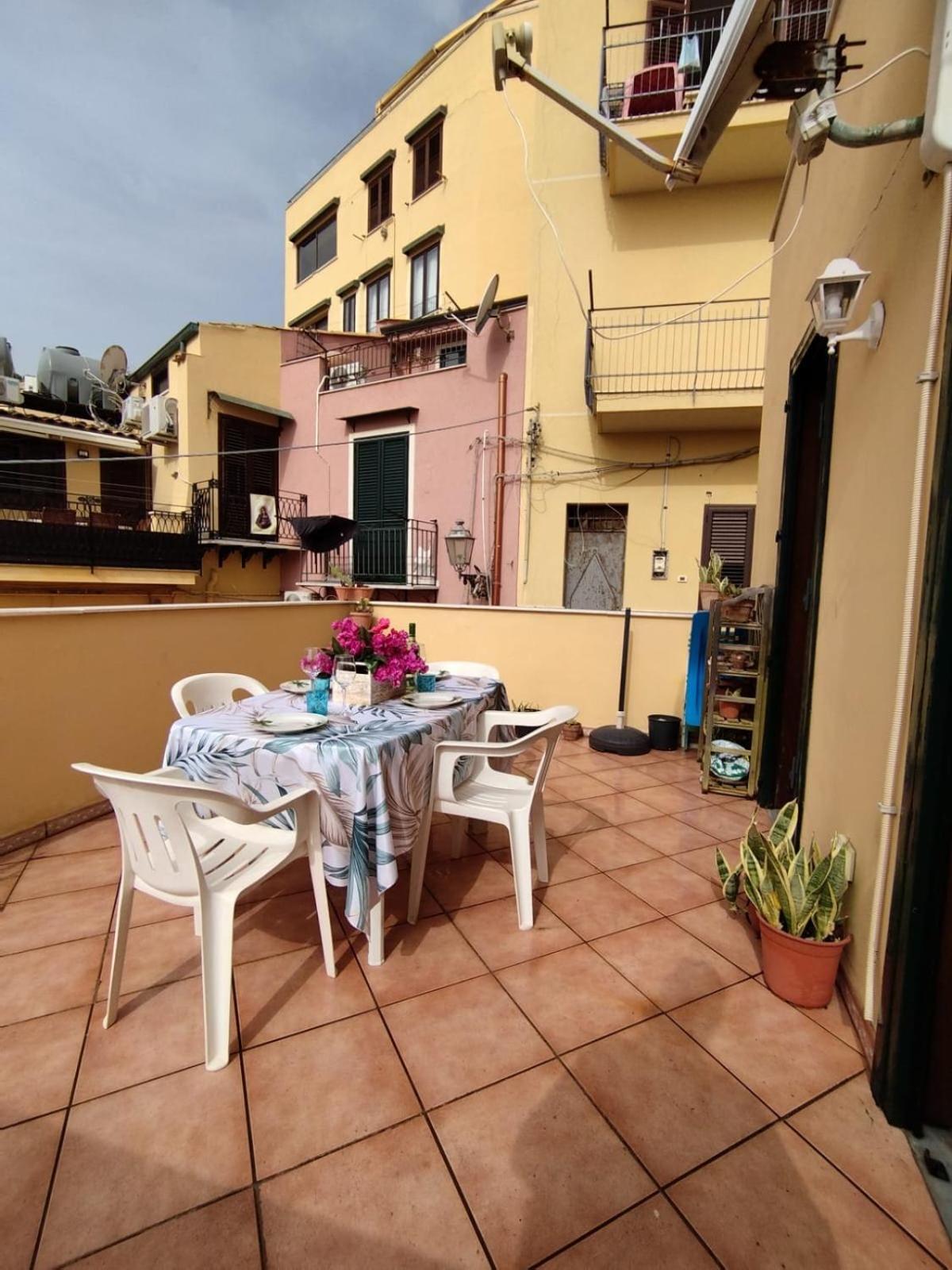 Villa Casa Maria Elena Santa Flavia Esterno foto