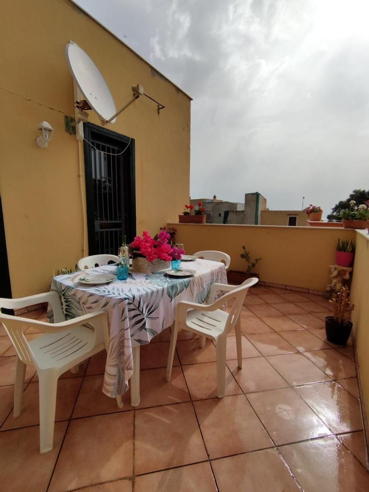 Villa Casa Maria Elena Santa Flavia Esterno foto